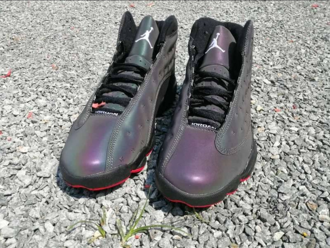 Les baskets Air Jordan 13 offrent un style emblématique et une performance exceptionnelle.
design distinctif .pas Cher. Moins cher.
