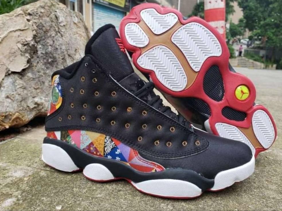 Les baskets Air Jordan 13 offrent un style emblématique et une performance exceptionnelle.
design distinctif .pas Cher. Moins cher.