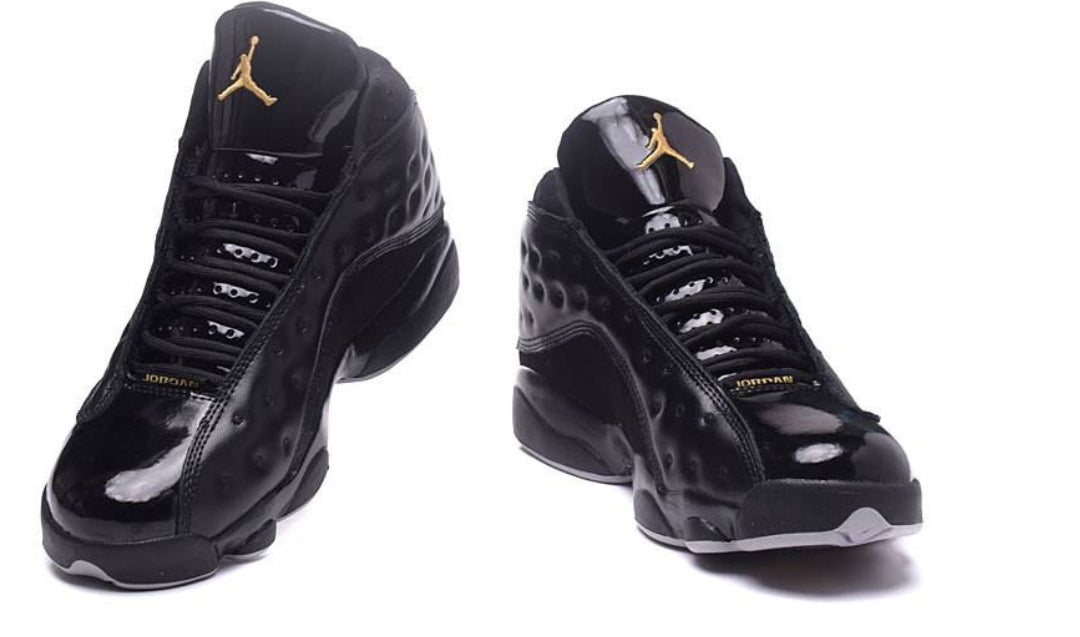 Les baskets Air Jordan 13 offrent un style emblématique et une performance exceptionnelle.
design distinctif .pas Cher. Moins cher.