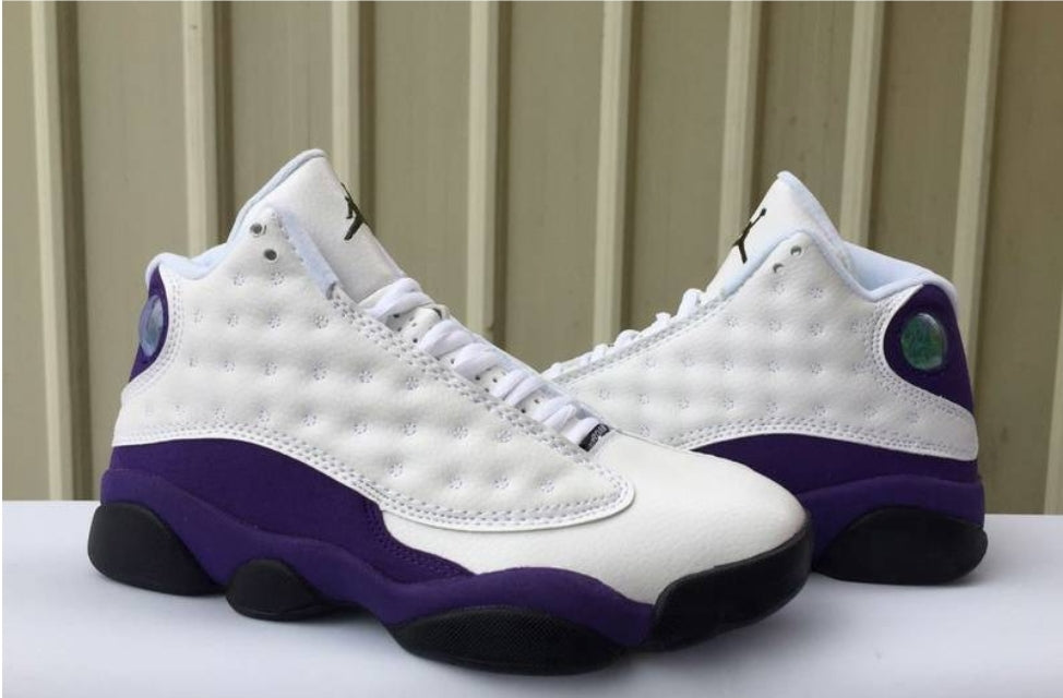 Les baskets Air Jordan 13 offrent un style emblématique et une performance exceptionnelle.
design distinctif .pas Cher. Moins cher.