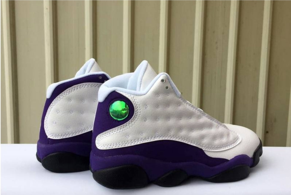 Les baskets Air Jordan 13 offrent un style emblématique et une performance exceptionnelle.
design distinctif .pas Cher. Moins cher.