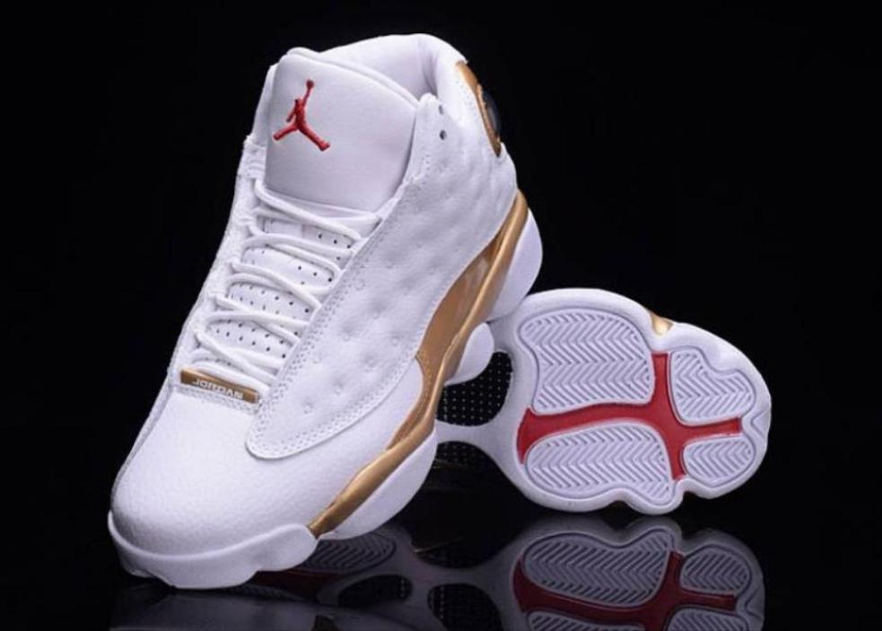 Les baskets Air Jordan 13 offrent un style emblématique et une performance exceptionnelle.
design distinctif .pas Cher. Moins cher.