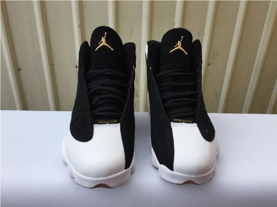 Les baskets Air Jordan 13 offrent un style emblématique et une performance exceptionnelle.
design distinctif .pas Cher. Moins cher.