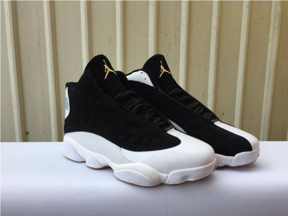 Les baskets Air Jordan 13 offrent un style emblématique et une performance exceptionnelle.
design distinctif .pas Cher. Moins cher.