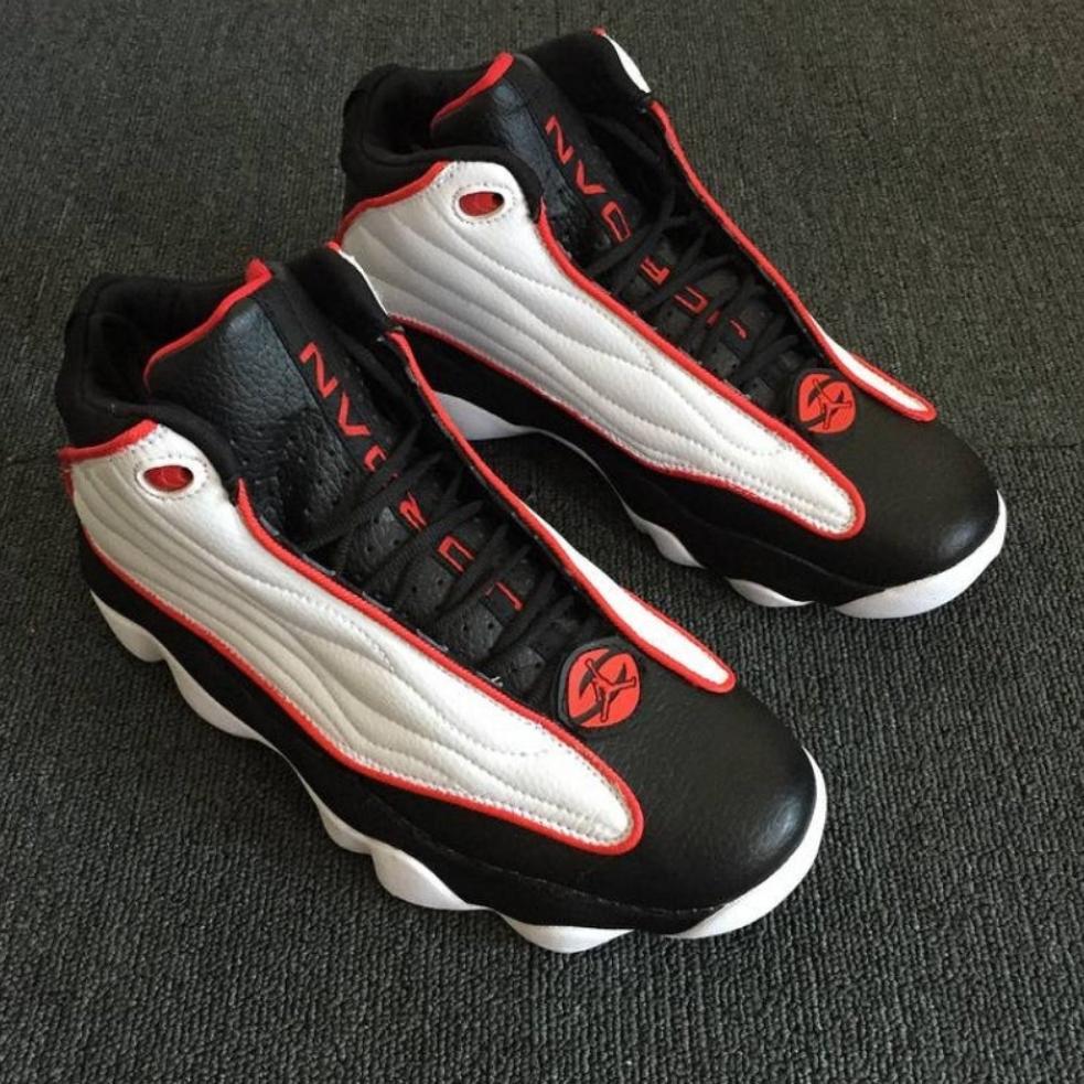 Les baskets Air Jordan 13 offrent un style emblématique et une performance exceptionnelle.
design distinctif .pas Cher. Moins cher.