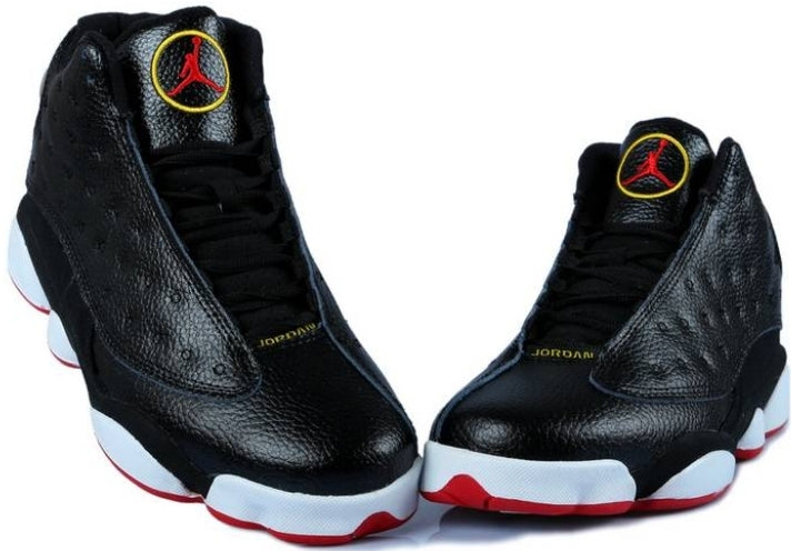 Les baskets Air Jordan 13 offrent un style emblématique et une performance exceptionnelle.
design distinctif .pas Cher. Moins cher.