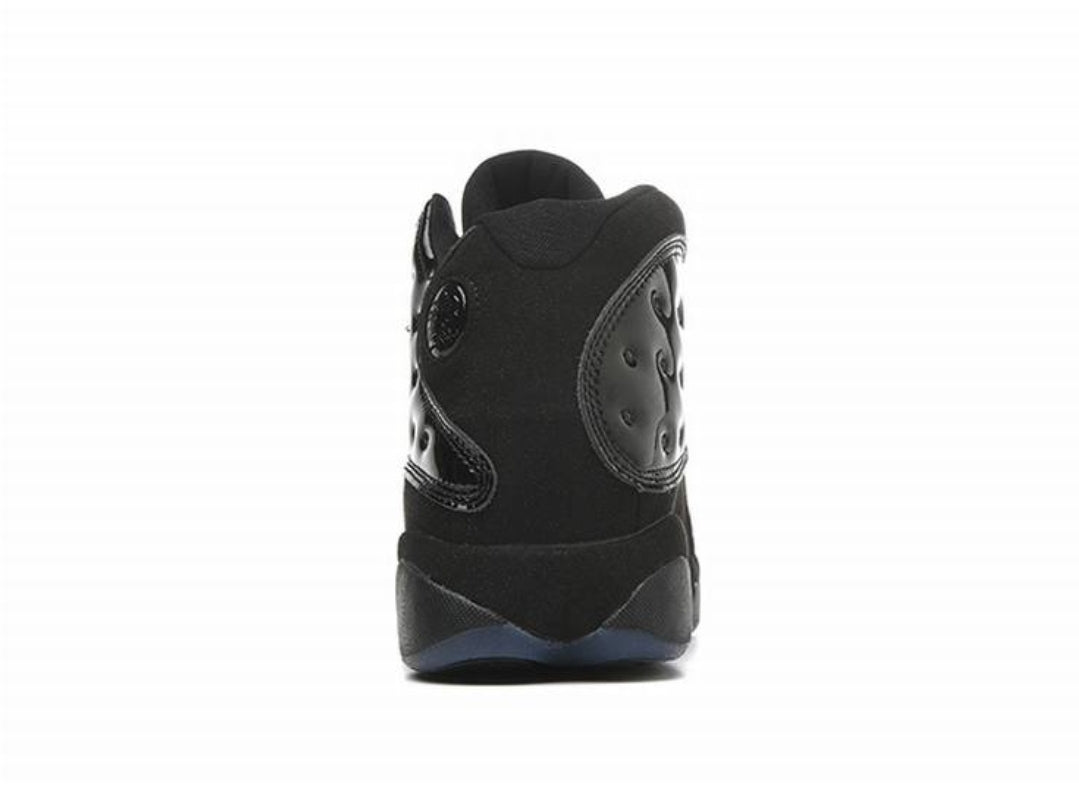 Les baskets Air Jordan 13 offrent un style emblématique et une performance exceptionnelle.
design distinctif .pas Cher. Moins cher.