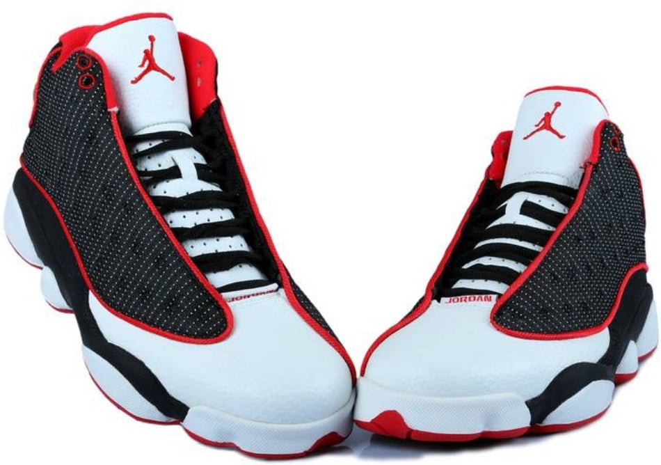 Les baskets Air Jordan 13 offrent un style emblématique et une performance exceptionnelle.
design distinctif .pas Cher. Moins cher.