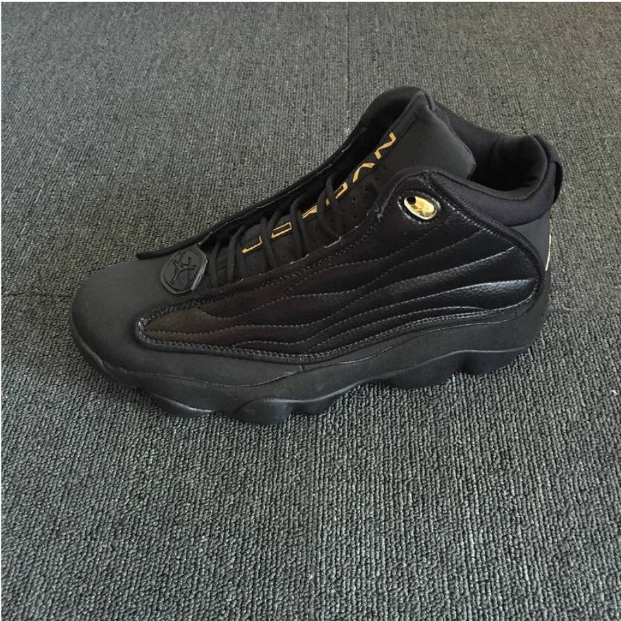 Les baskets Air Jordan 13 offrent un style emblématique et une performance exceptionnelle.
design distinctif .pas Cher. Moins cher.