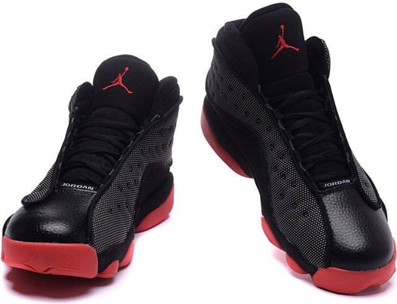 Les baskets Air Jordan 13 offrent un style emblématique et une performance exceptionnelle.
design distinctif .pas Cher. Moins cher.