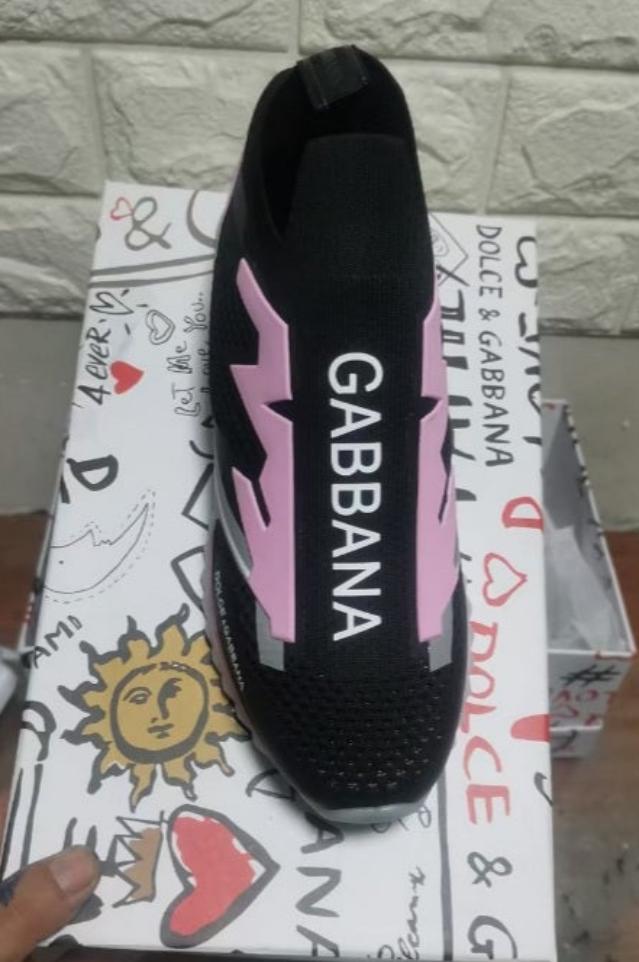 les chaussures Dolce & Gabbana Femme sont un témoignage de l'engagement de Dolce & Gabbana à combiner style et sophistication.