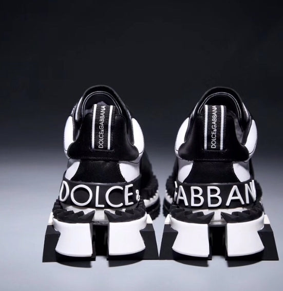 les chaussures Dolce & Gabbana Femme sont un témoignage de l'engagement de Dolce & Gabbana à combiner style et sophistication.