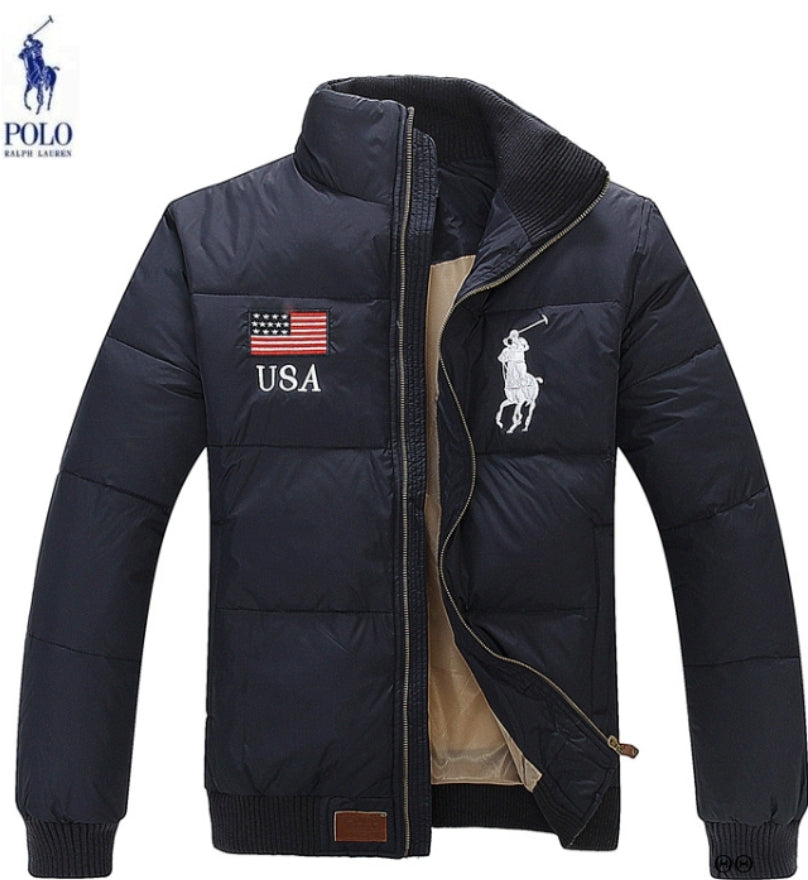 Les doudounes Ralph Lauren offrent une élégance intemporelle et une qualité exceptionnelle. Leur design raffiné et leurs matériaux haut de gamme