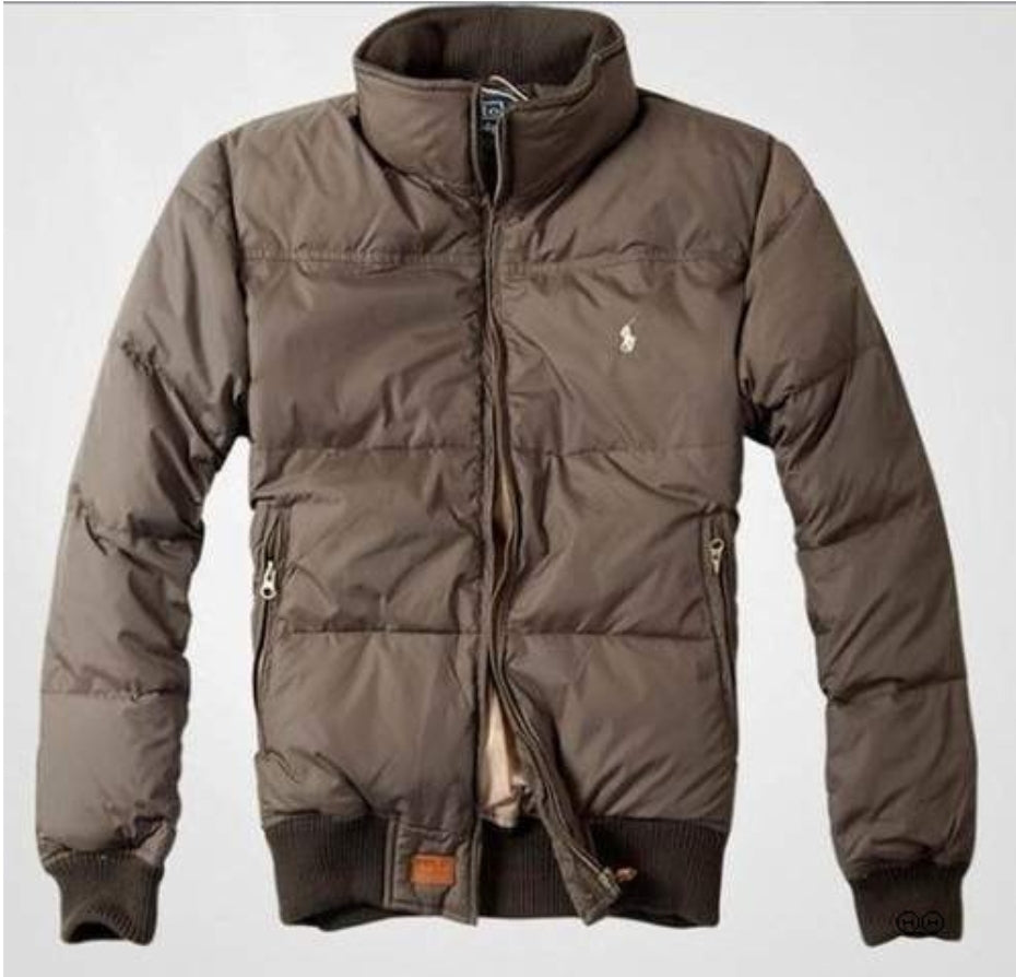 Les doudounes Ralph Lauren offrent une élégance intemporelle et une qualité exceptionnelle. Leur design raffiné et leurs matériaux haut de gamme. Pas cher. Le moins cher.