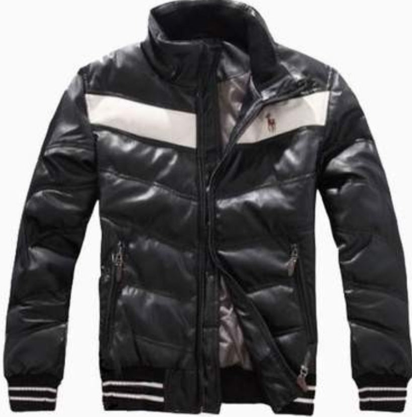 Les doudounes Ralph Lauren offrent une élégance intemporelle et une qualité exceptionnelle. Leur design raffiné et leurs matériaux haut de gamme. Pas cher. Le moins cher.