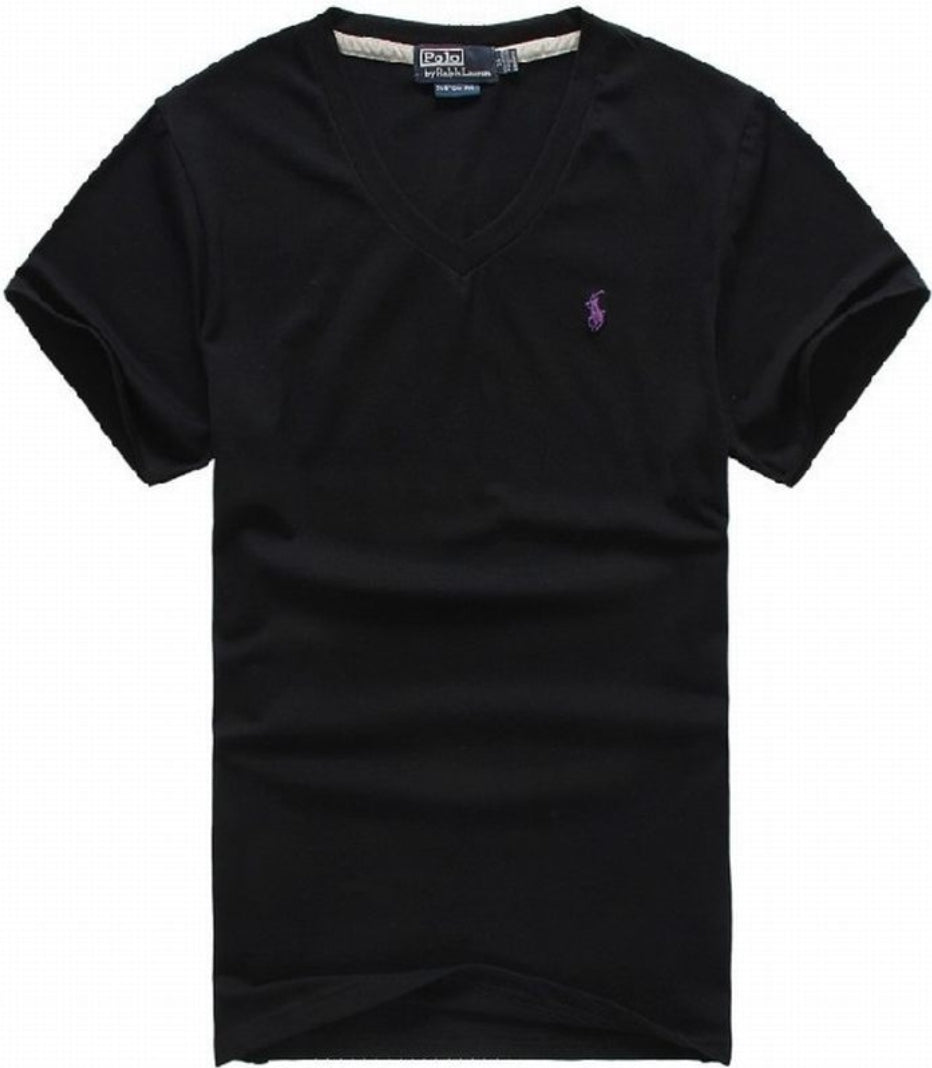 Les polos Ralph Lauren pour homme incarnent l’essence de l’élégance américaine, mêlant sophistication et décontraction. Au meilleur prix