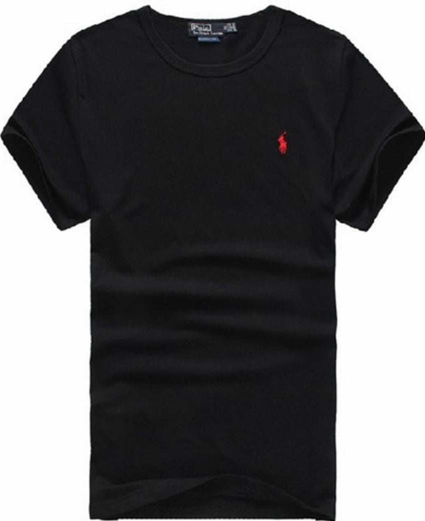 Les polos Ralph Lauren pour homme incarnent l’essence de l’élégance américaine, mêlant sophistication et décontraction. Au meilleur prix