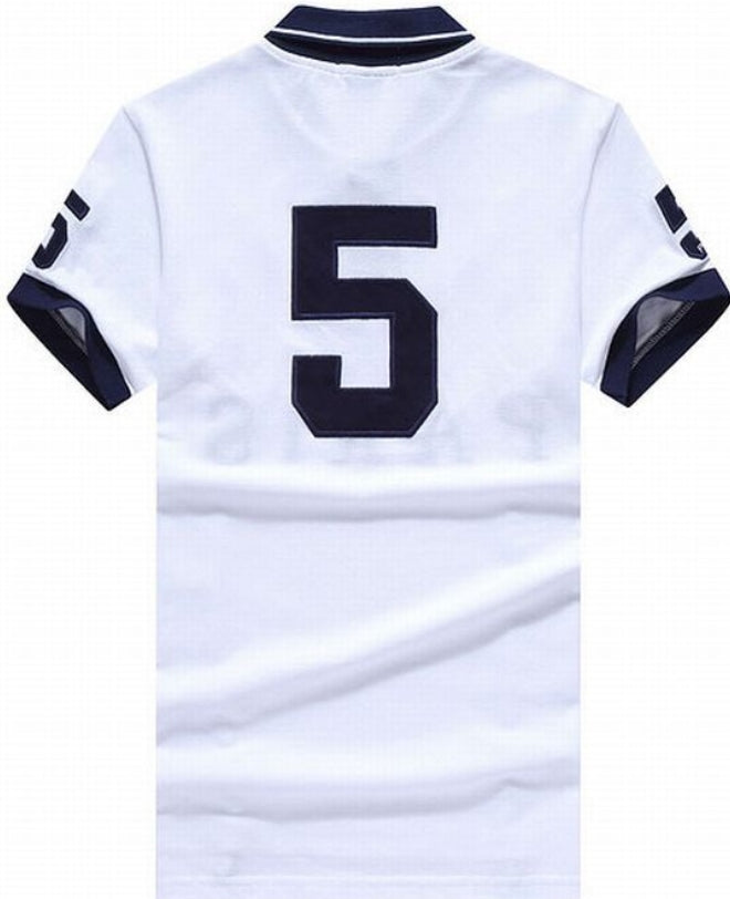 Les polos Ralph Lauren pour homme incarnent l’essence de l’élégance américaine, mêlant sophistication et décontraction. Au meilleur prix