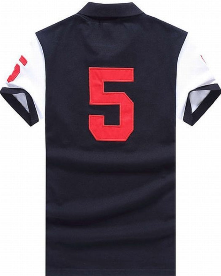 Les polos Ralph Lauren pour homme incarnent l’essence de l’élégance américaine, mêlant sophistication et décontraction. Au meilleur prix