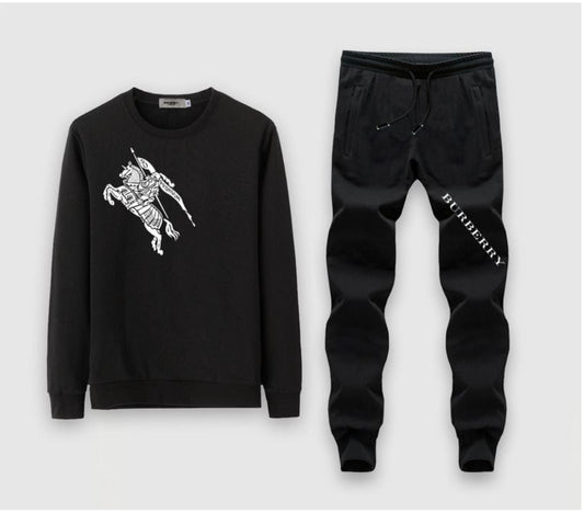 Les ensembles survêtement Burberry combinent performance et style. Leur design sophistiqué. Pas cher.le moins cher.