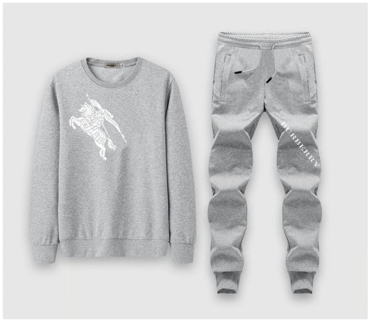 Les ensembles survêtement Burberry combinent performance et style. Leur design sophistiqué. Pas cher.le moins cher.