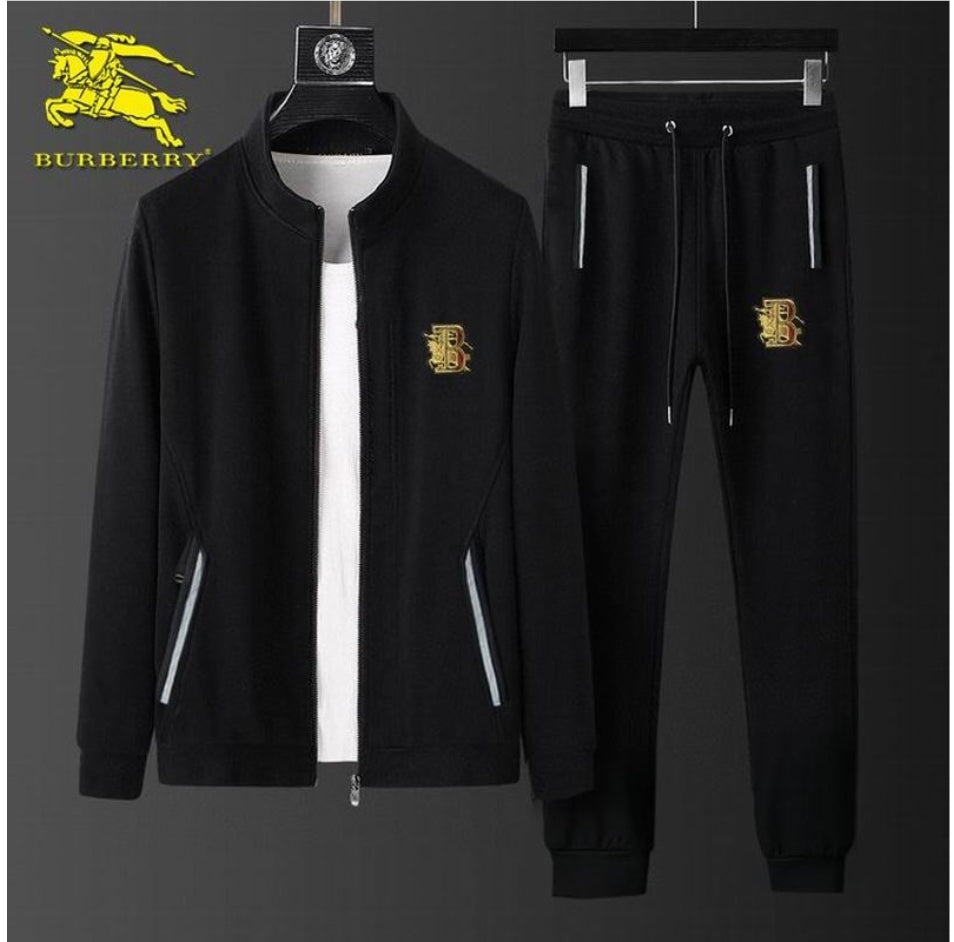 Les ensembles survêtement Burberry combinent performance et style. Leur design sophistiqué. Pas cher.le moins cher.