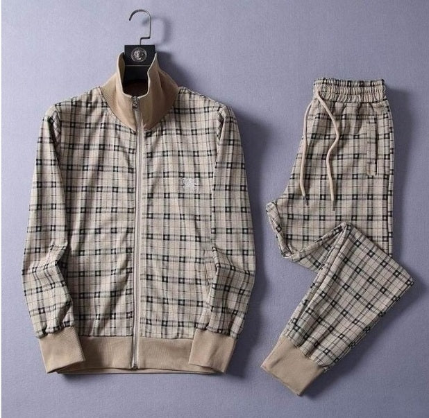 Les ensembles survêtement Burberry combinent performance et style. Leur design sophistiqué. Pas cher.le moins cher.