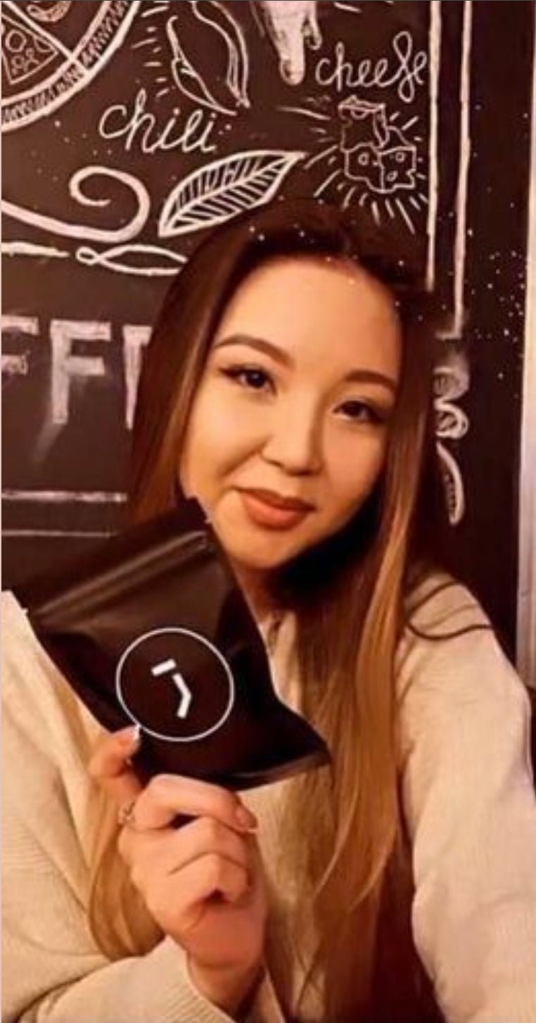 Le JAWLINER® 3.0 est spécialement conçu pour renforcer et sculpter les muscles de votre mâchoire grâce à des exercices ciblés et efficaces.