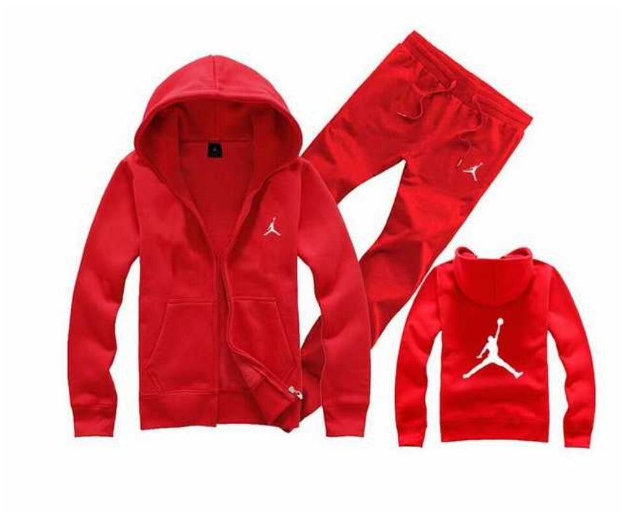 Les ensembles survêtement Jordan combinent performance et style avec brio. Leur design emblématique.pas cher. Le moins cher.