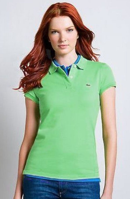 Les polos Lacoste Femme offrent une élégance et une qualité inégalées avec leur design intemporel et l'utilisation de matériaux haut de gamme.