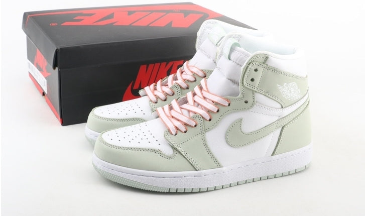 Les baskets Air Jordan 1 offrent un style iconique et une performance légendaire.
leur design emblématique .pas cher. Le moins cher.