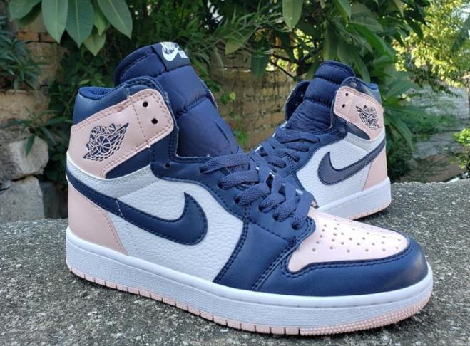 Les baskets Air Jordan 1 offrent un style iconique et une performance légendaire.
 leur design emblématique .pas cher. Le moins cher.