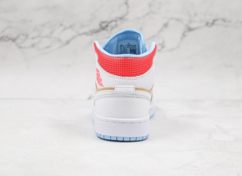 Les baskets Air Jordan 1 offrent un style iconique et une performance légendaire.
leur design emblématique .pas cher. Le moins cher.