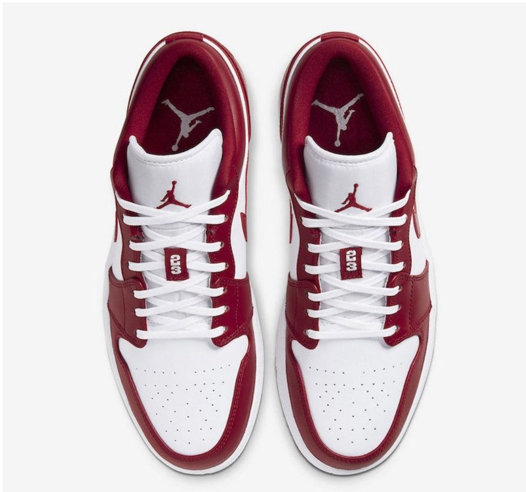Les baskets Air Jordan 1 offrent un style iconique et une performance légendaire.
leur design emblématique .pas cher. Le moins cher.