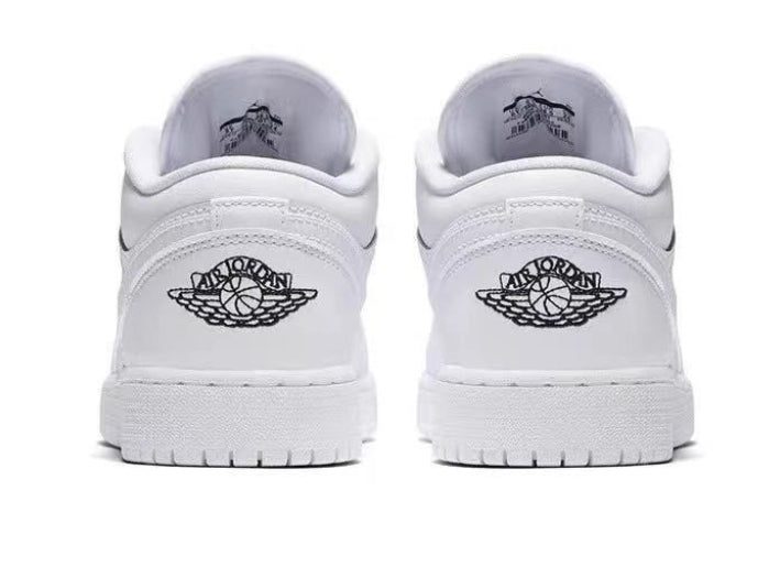 Les baskets Air Jordan 1 offrent un style iconique et une performance légendaire.
 leur design emblématique .pas cher. Le moins cher.