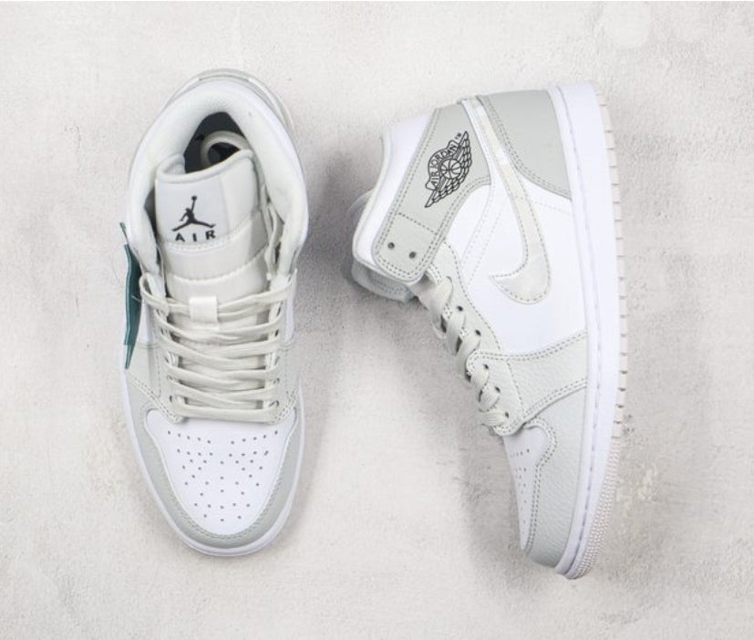 Les baskets Air Jordan 1 offrent un style iconique et une performance légendaire.
leur design emblématique .pas cher. Le moins cher.