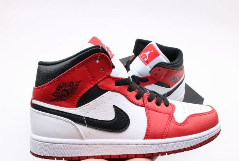 Les baskets Air Jordan 1 offrent un style iconique et une performance légendaire.
leur design emblématique .pas cher. Le moins cher.