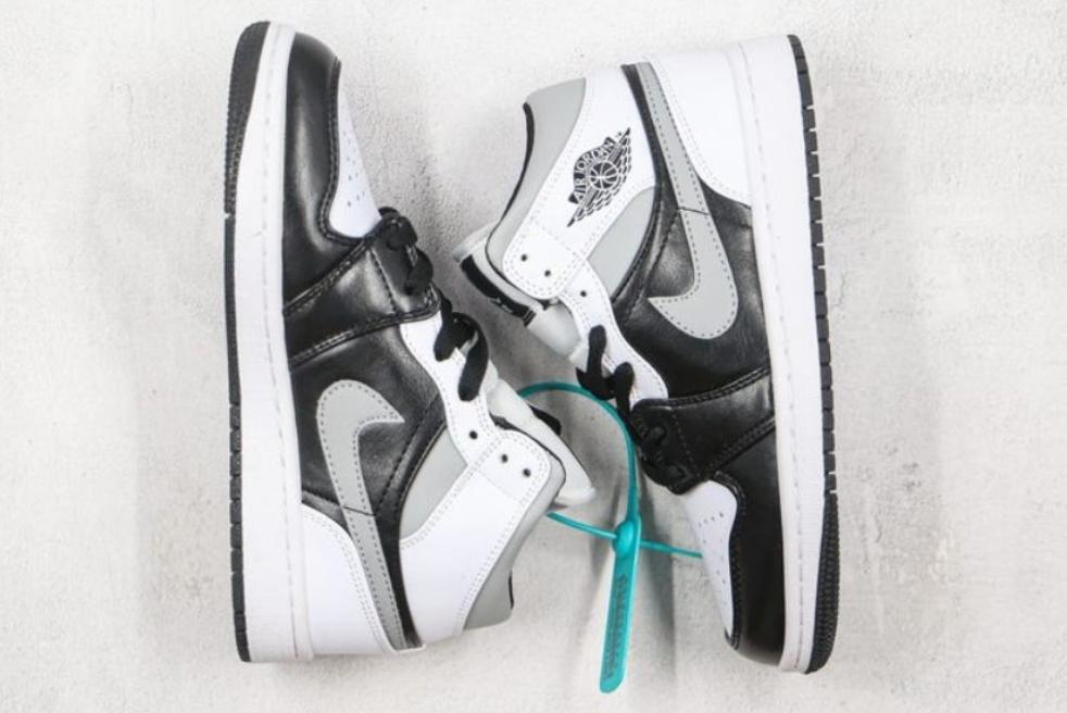 Les baskets Air Jordan 1 offrent un style iconique et une performance légendaire.
leur design emblématique .pas cher. Le moins cher.