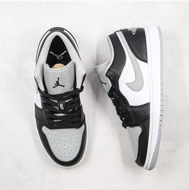 Les baskets Air Jordan 1 offrent un style iconique et une performance légendaire.
leur design emblématique .pas cher. Le moins cher.