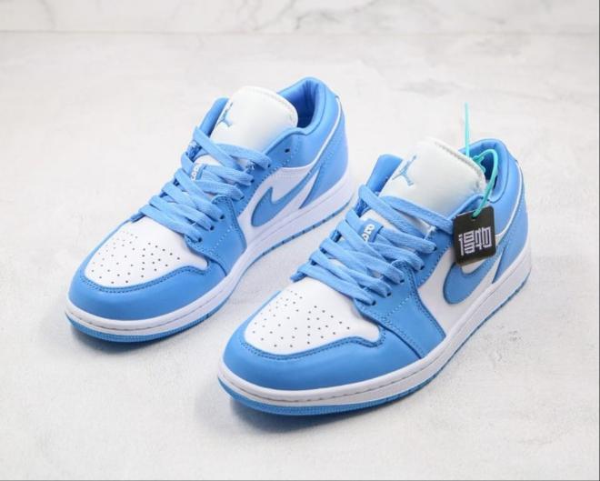 Les baskets Air Jordan 1 offrent un style iconique et une performance légendaire.
leur design emblématique .pas cher. Le moins cher.