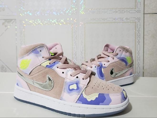Les baskets Air Jordan 1 offrent un style iconique et une performance légendaire.
leur design emblématique .pas cher. Le moins cher.