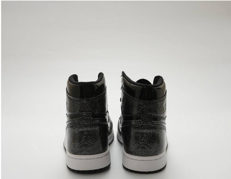 Les baskets Air Jordan 1 offrent un style iconique et une performance légendaire.
leur design emblématique .pas cher. Le moins cher.