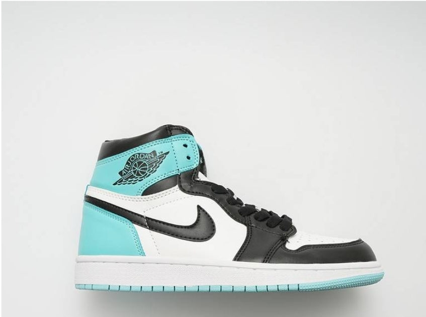 Les baskets Air Jordan 1 offrent un style iconique et une performance légendaire.
 leur design emblématique .pas cher. Le moins cher.