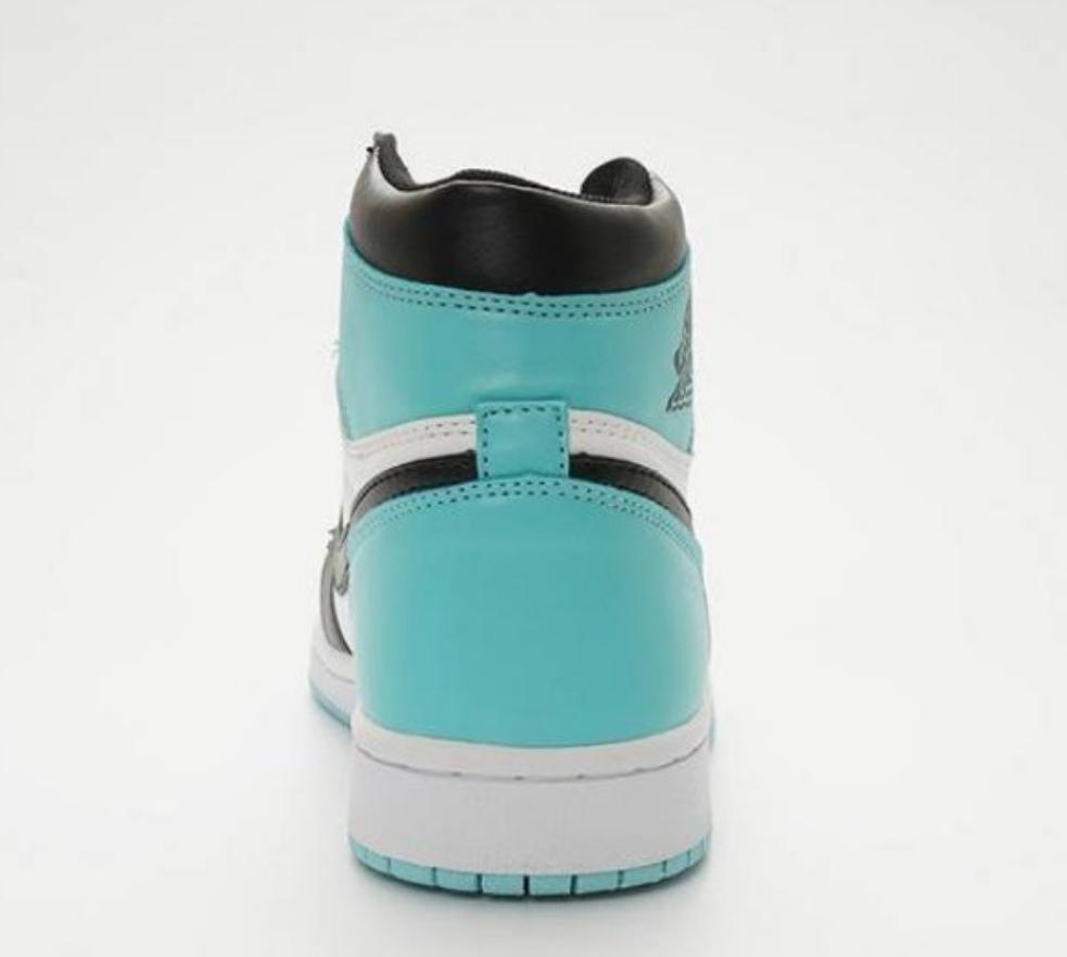 Les baskets Air Jordan 1 offrent un style iconique et une performance légendaire.
 leur design emblématique .pas cher. Le moins cher.