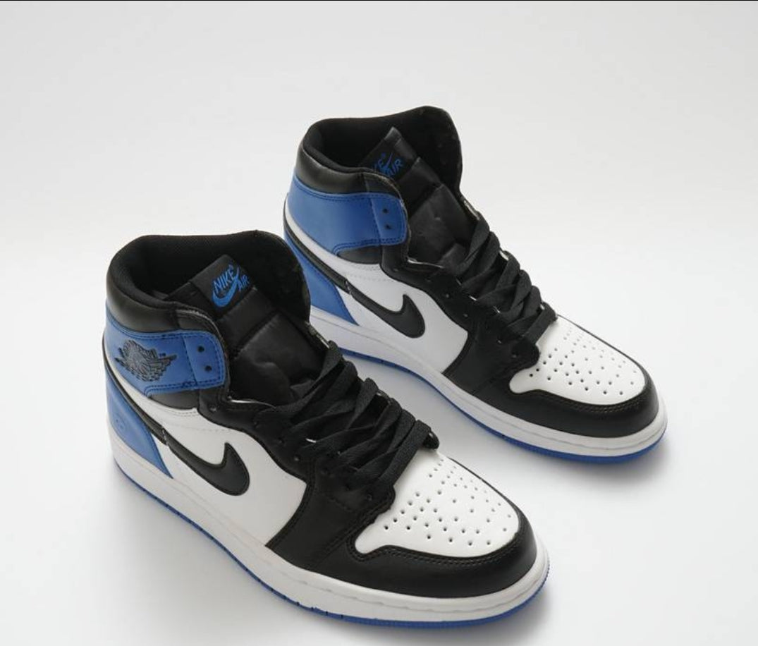 Les baskets Air Jordan 1 offrent un style iconique et une performance légendaire.
leur design emblématique .pas cher. Le moins cher.