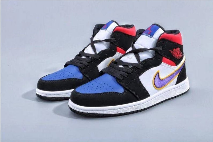 Les baskets Air Jordan 1 offrent un style iconique et une performance légendaire.
 leur design emblématique .pas cher. Le moins cher.
