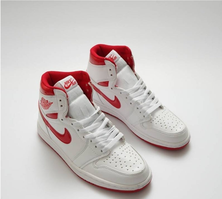 Baskets Air Jordan 1 Retro High OG “Metallic Red”