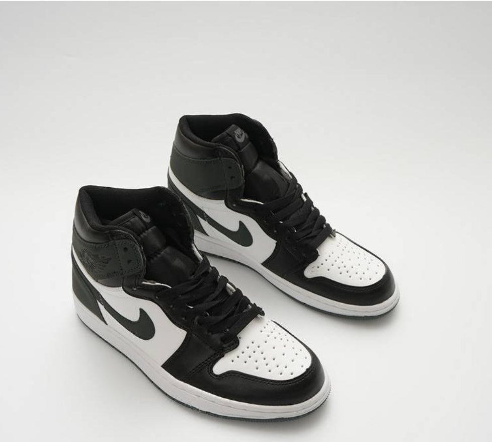 Les baskets Air Jordan 1 offrent un style iconique et une performance légendaire.
 leur design emblématique .pas cher. Le moins cher.