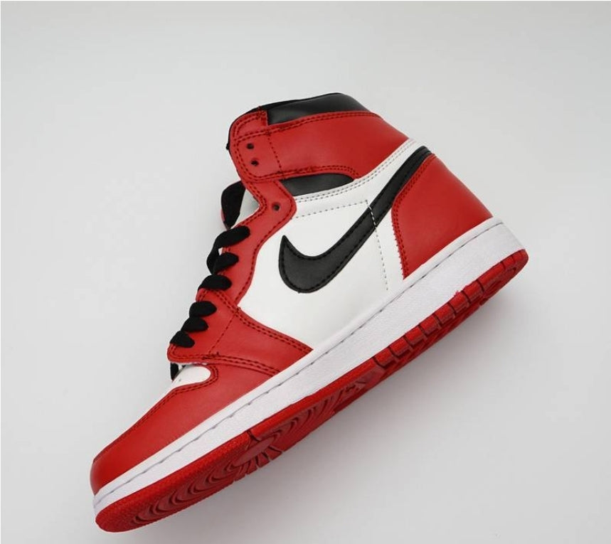 Les baskets Air Jordan 1 offrent un style iconique et une performance légendaire.
leur design emblématique .pas cher. Le moins cher.