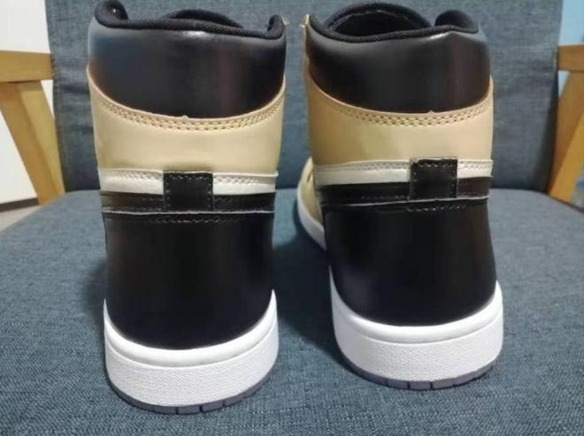 Les baskets Air Jordan 1 offrent un style iconique et une performance légendaire.
leur design emblématique .pas cher. Le moins cher.